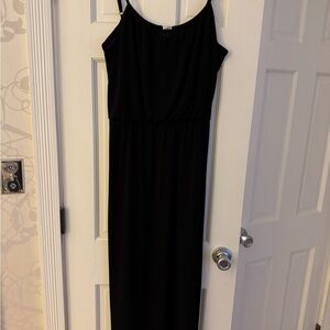 Elegant Black Maxi Dress